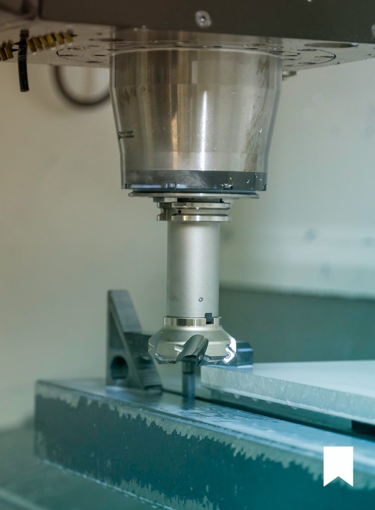 fresa a 5 assi cnc