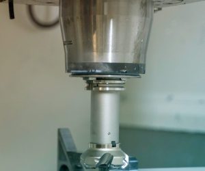 Scopri di più sull'articolo Fresa a 5 Assi CNC: Innovazione e Precisione